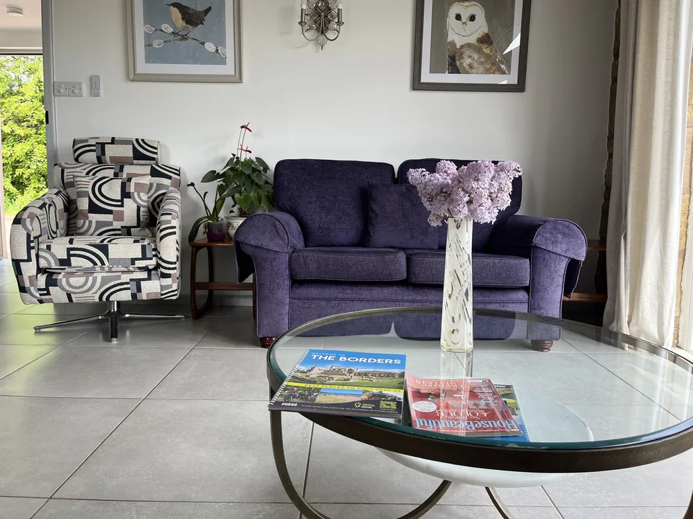 5CEE1C39-0215-4E54-B3D8-7F64B07BA0E8