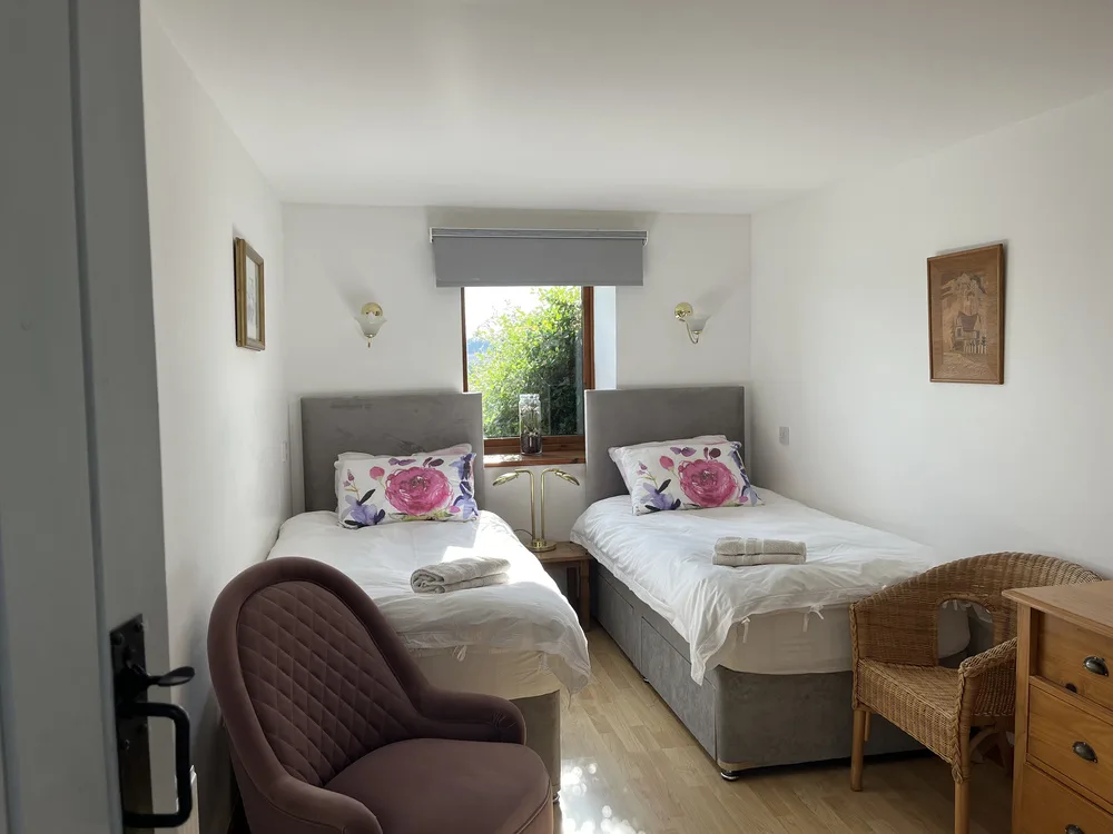 7A1AE71B-62C8-4E42-8494-ED842678120C