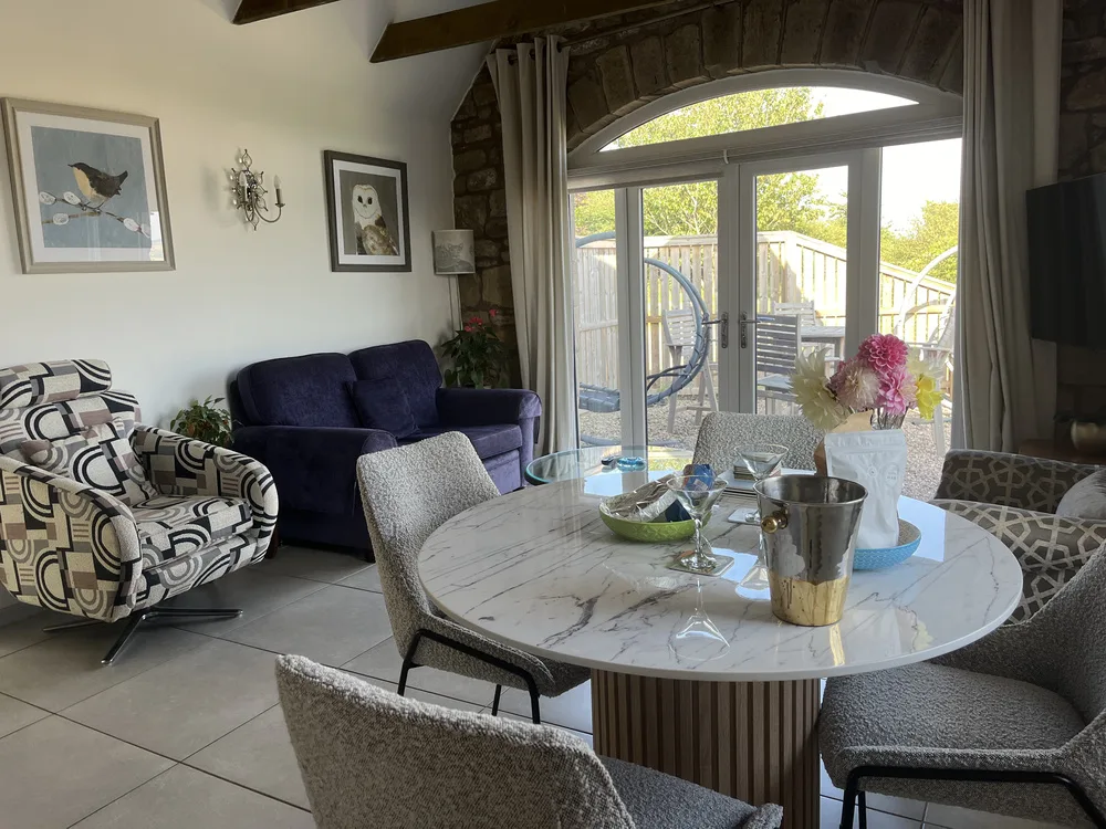 C8142531-C79A-4AFB-B4EA-767A8DD94B50