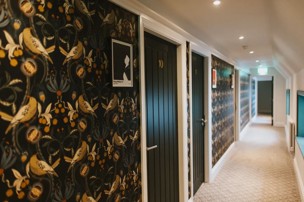 18 TheWhiteHart-0075