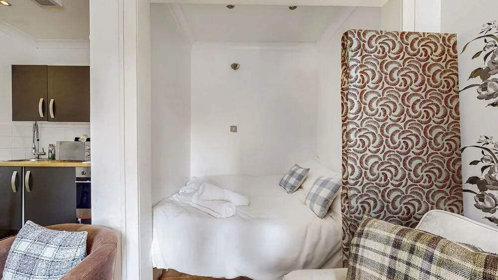 18-web-or-mls-Garden Cottage_36