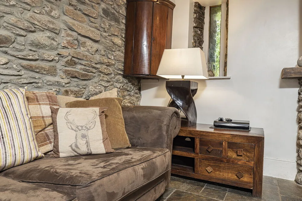 21-web-or-mls-The Millhouse_81