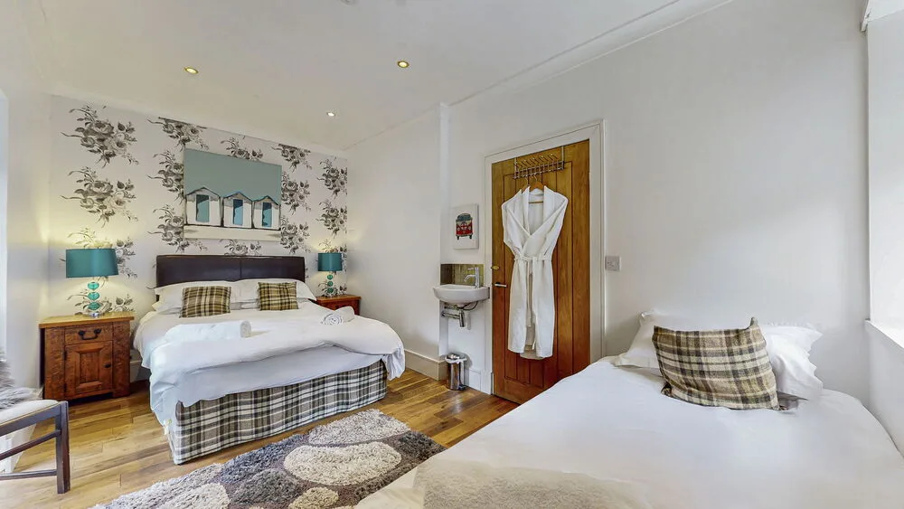 27-web-or-mls-Garden Cottage_42