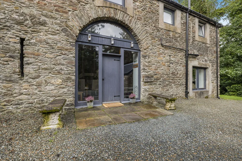 8-web-or-mls-The Millhouse_77