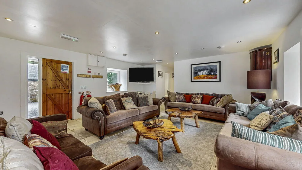 8-web-or-mls-The Old Barn_103