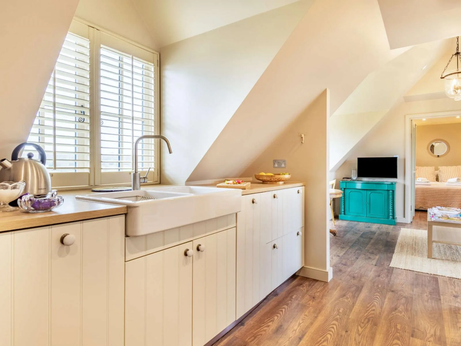 Lakehouse Apartment 7