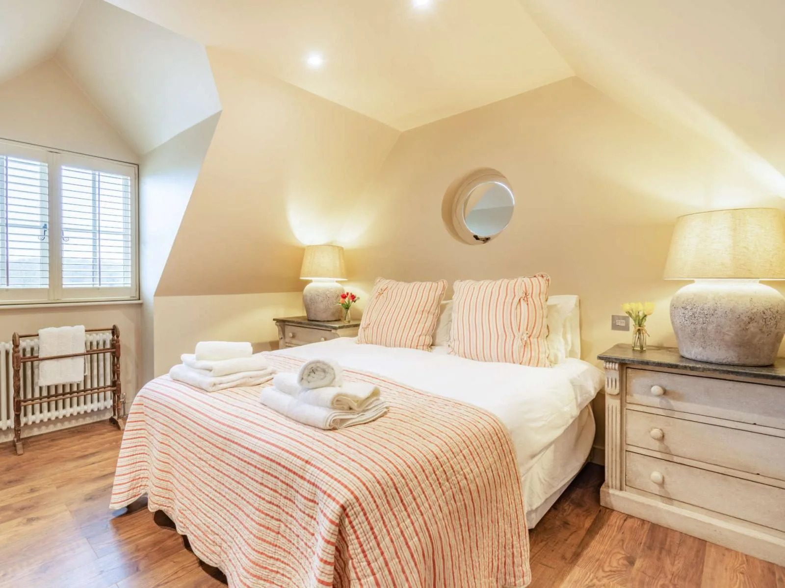 Lakehouse Apartment 9