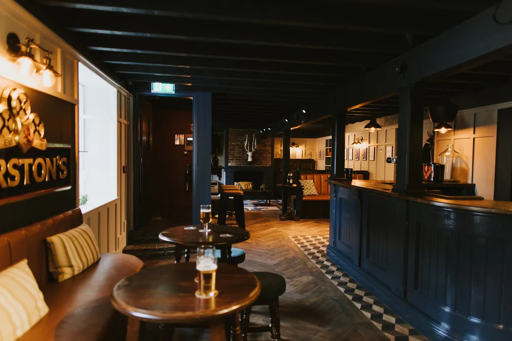 WhiteHart-April-0283