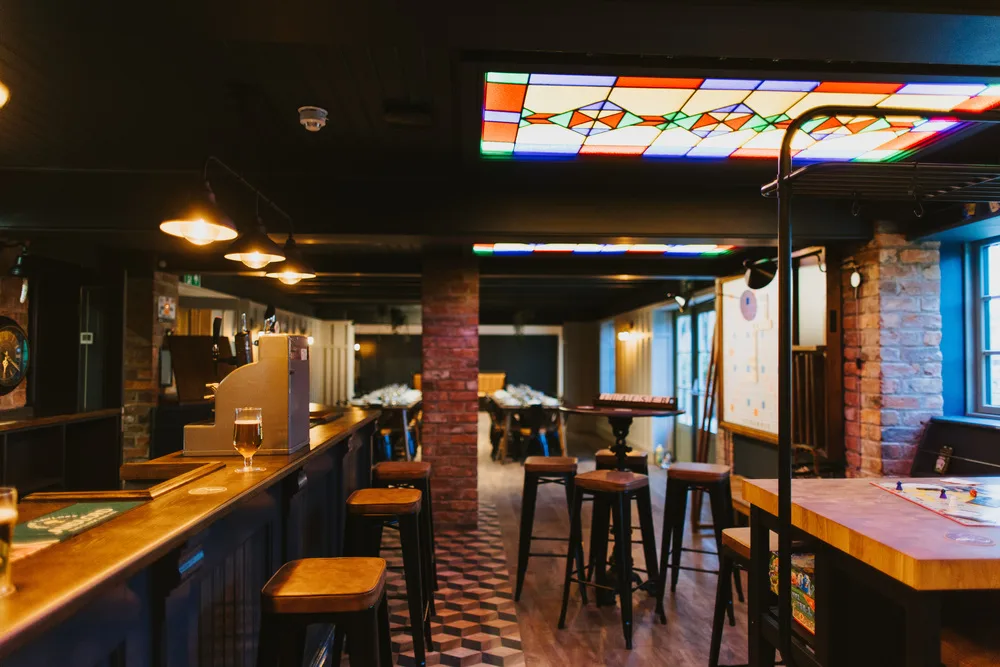 WhiteHart-April-0359