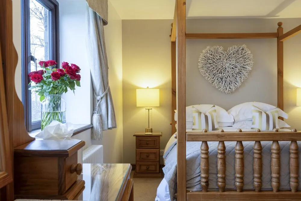 Higher-Scholes-Cottage-Bedroom-13-scaled