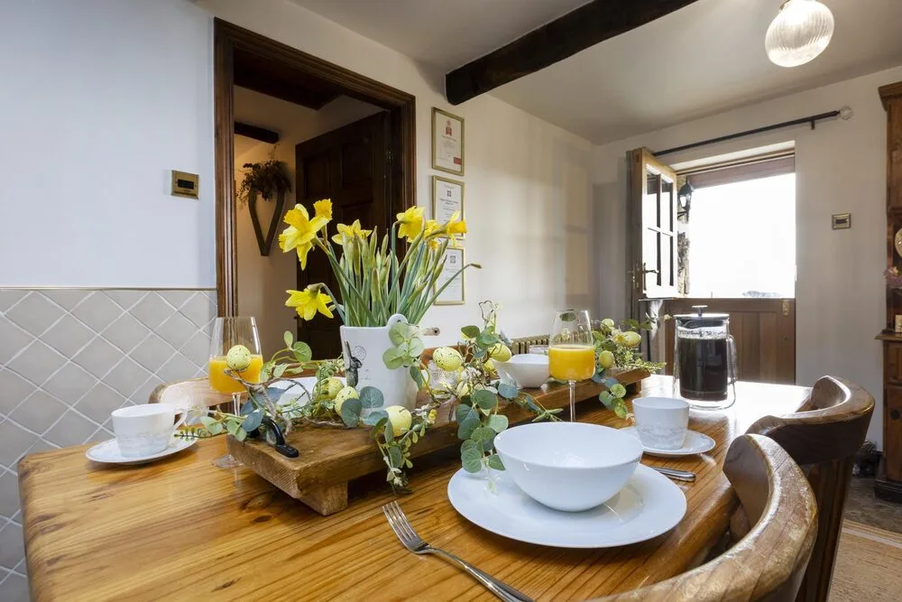 Higher-Scholes-Cottage-Kitchen-Diner-23-scaled