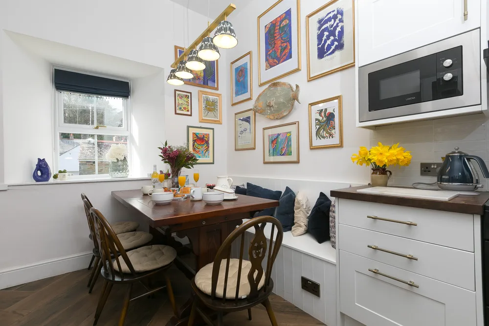 1 The Old Corn Store 02