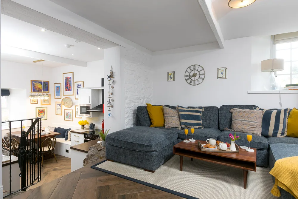 1 The Old Corn Store 05