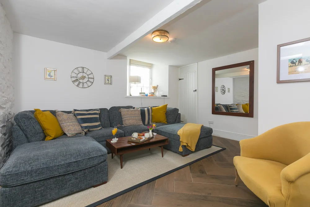 1 The Old Corn Store 06