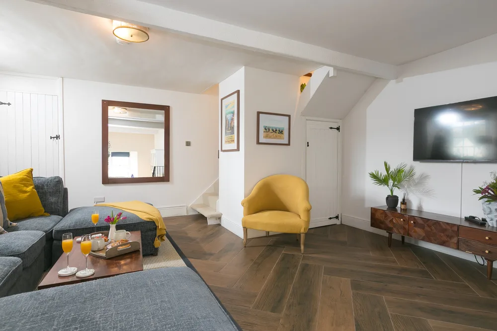 1 The Old Corn Store 07