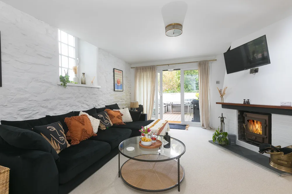 1 The Old Corn Store 13