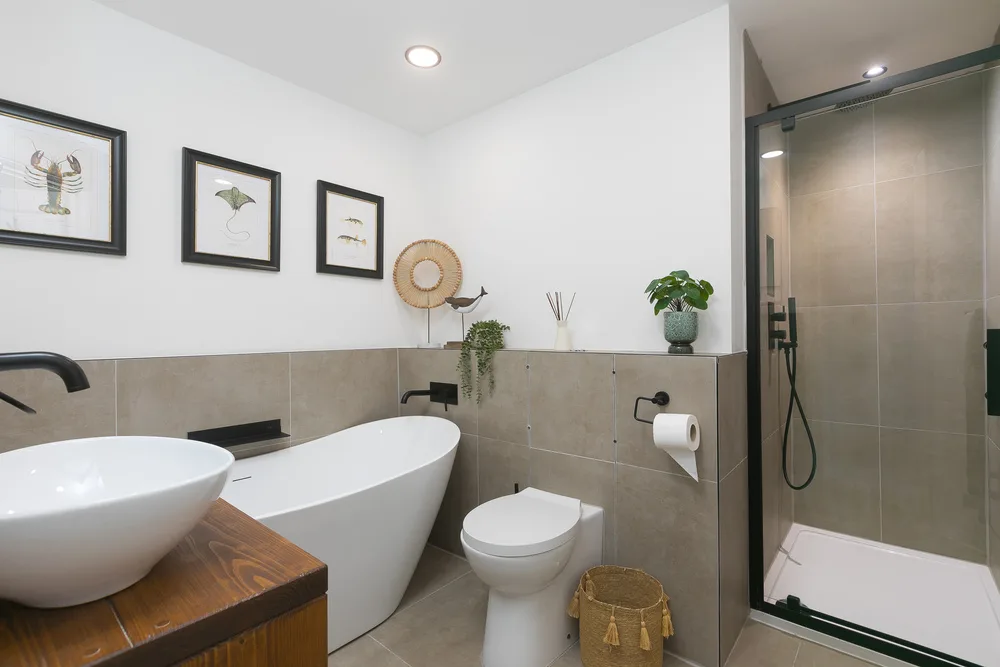 1 The Old Corn Store 21