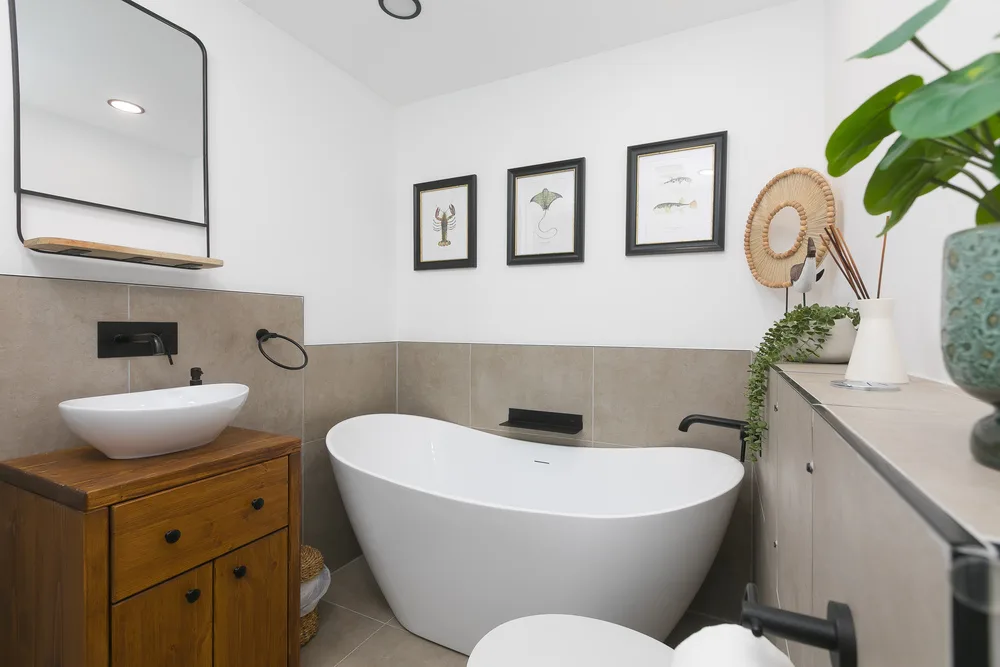 1 The Old Corn Store 22