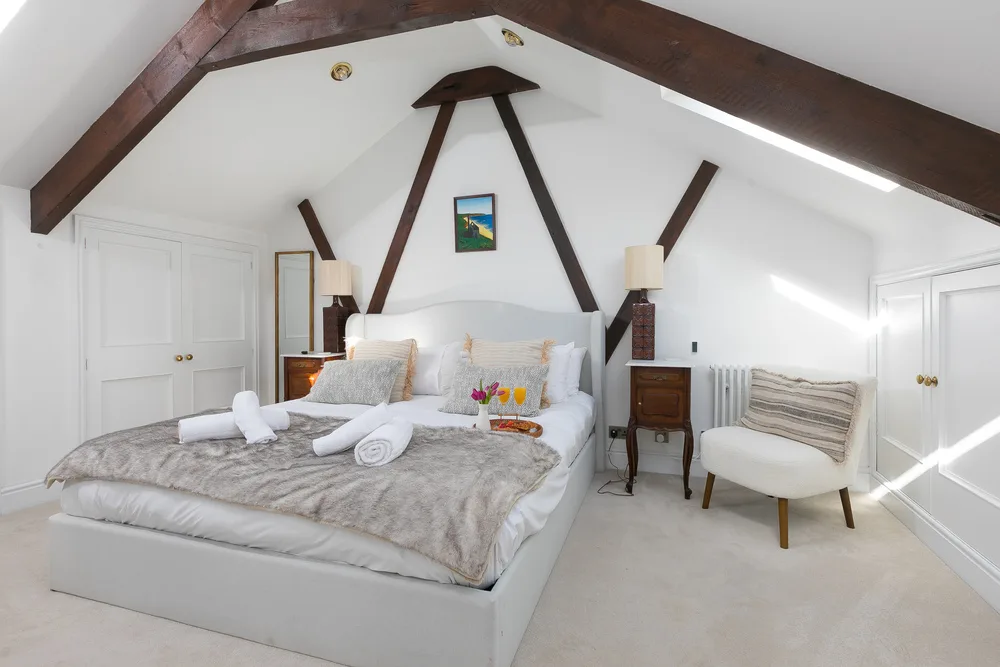 1 The Old Corn Store 29