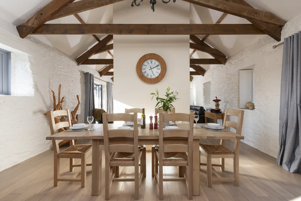 Hob Nob- Dining Area