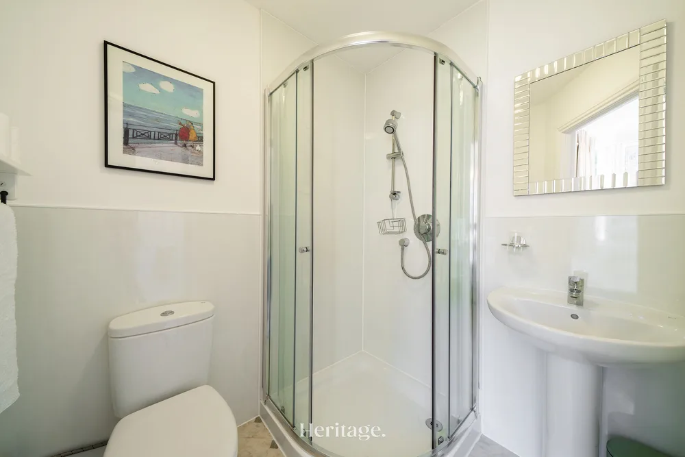 8 Bedroom Two Ensuite- Inchgeal Lodge Ballater - Heritage