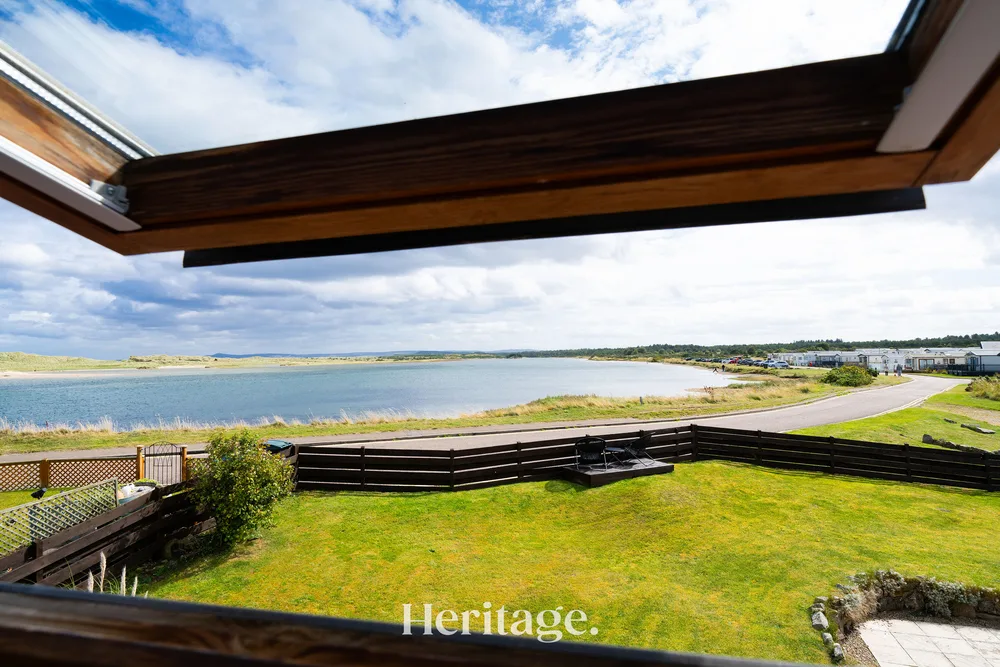 Beach Cottage Seaside Holiday Home - Heritage Holidays Lossiemouth (28)
