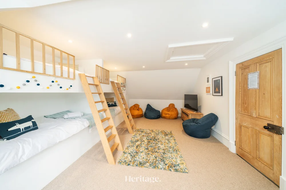 Kirkton Family Farmhouse Holiday Home (29)