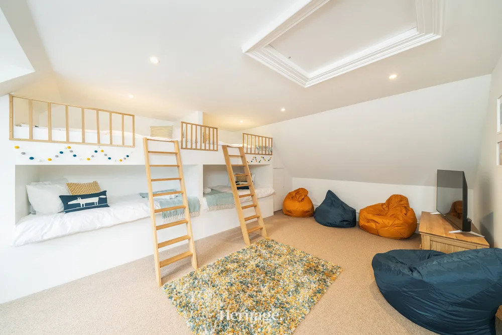 Kirkton Family Farmhouse Holiday Home (30)