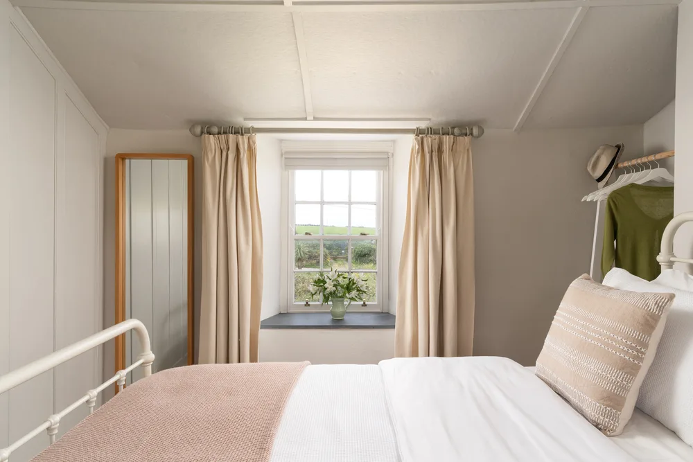 Tinner's Cottage 12