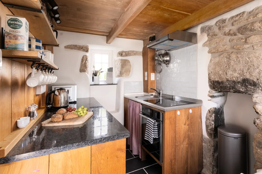 Tinner's Cottage 9