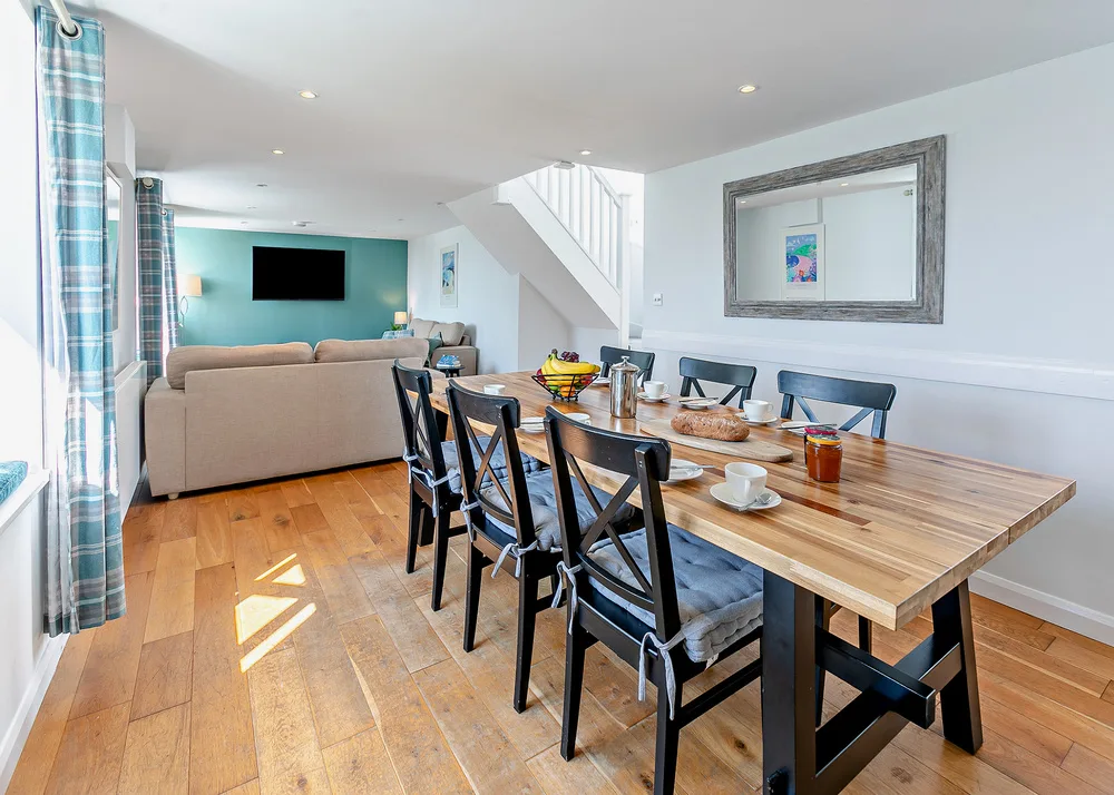 tamarview-cottage-TamarCottage-18-DiningArea-12420