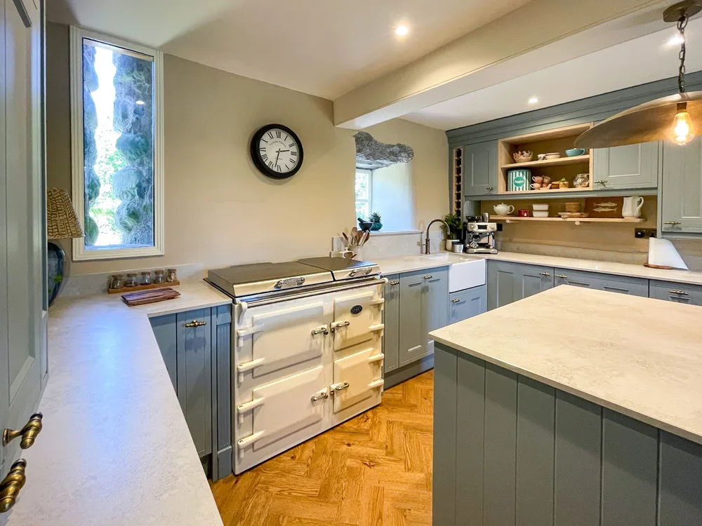 ysgubor-degwm-kitchen-everhot
